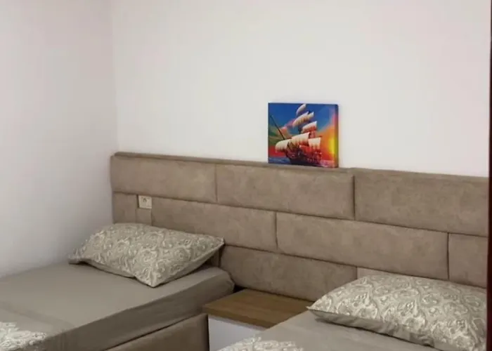 Megan's Garden Ξενοδοχείο με διαμερίσματα Golem (Tirana)